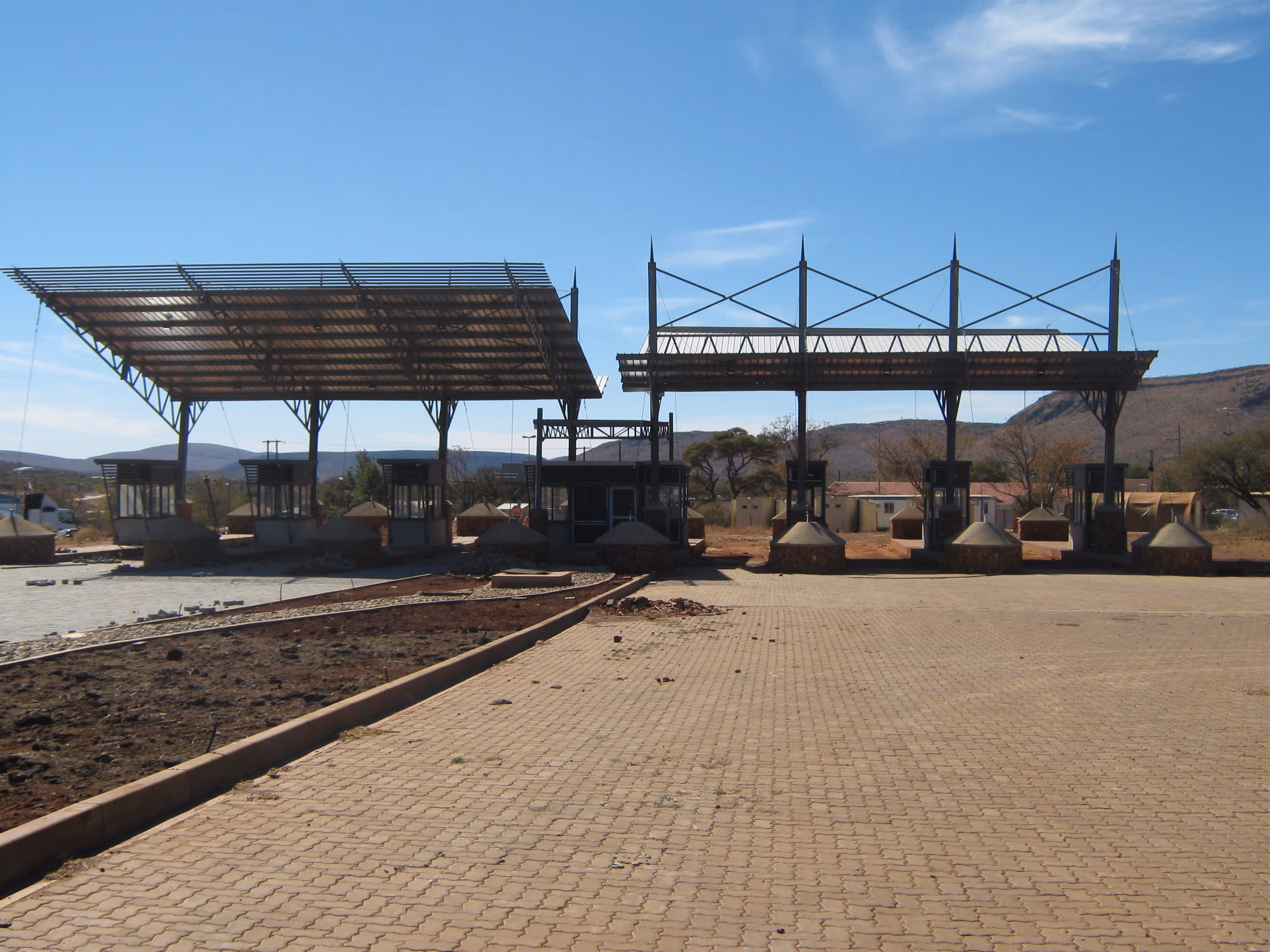 Skilpad Hek Border Post